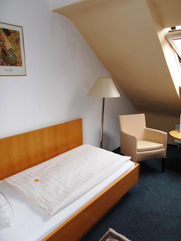 Monteurzimmer Thalfried Ruhla Habitación foto